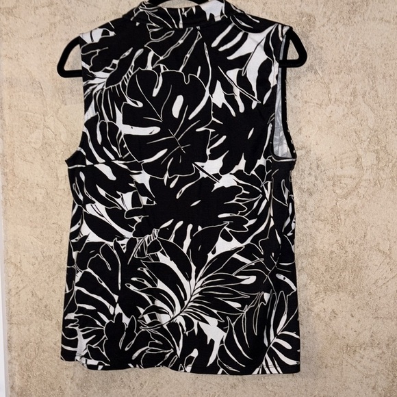 Rafaella Sleeveless Polo(Pit to Pit 20” Length 25”) - Picture 7 of 7